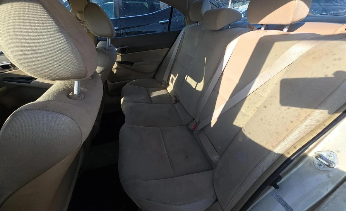 2007 Honda Civic 8th Gen - Image 10 of 12