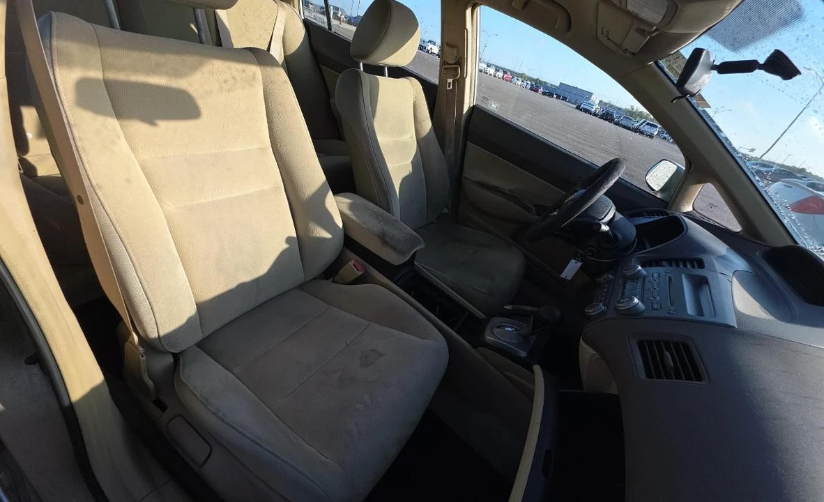 2007 Honda Civic 8th Gen - Image 8 of 12