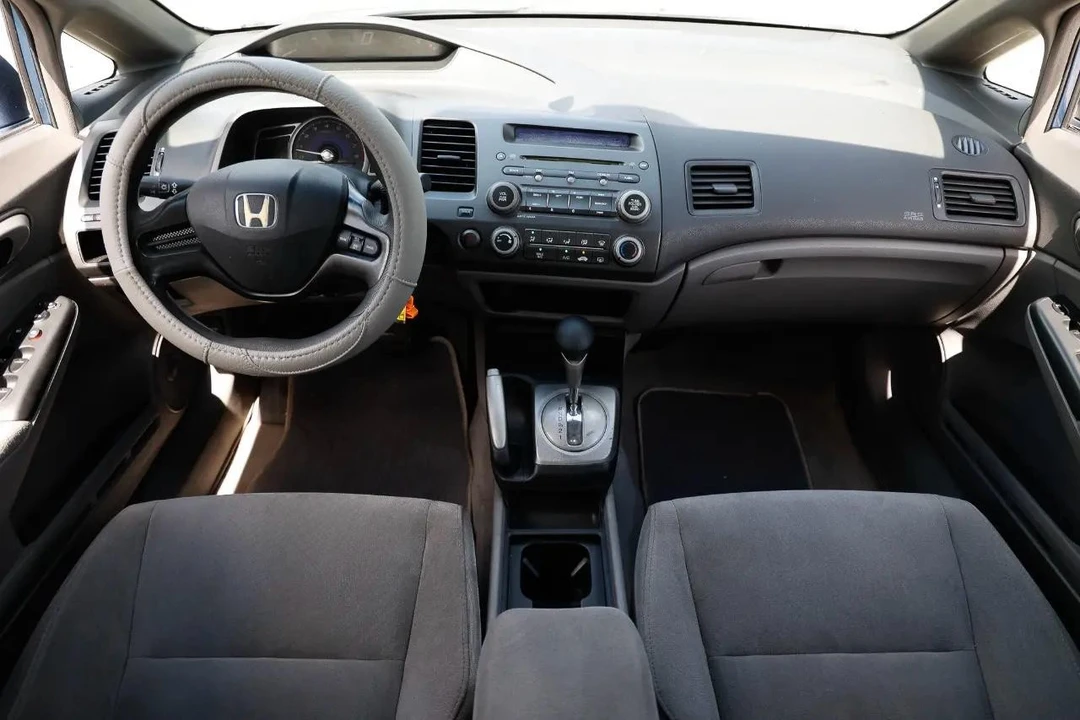 2007 Honda Civic 8th Gen - Image 2 of 31