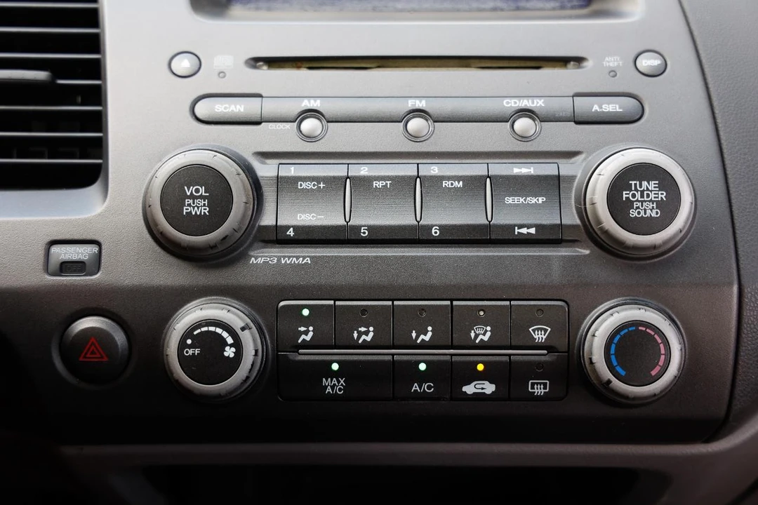 2007 Honda Civic 8th Gen - Image 29 of 31