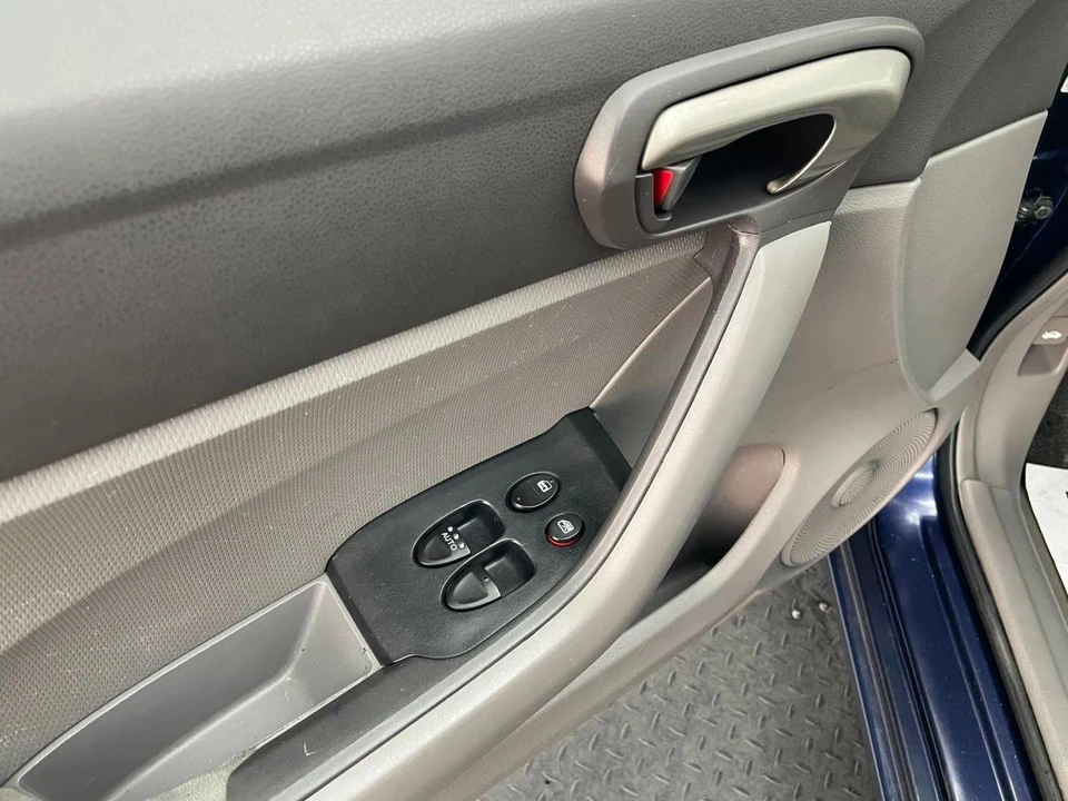 2007 Honda Civic 8th Gen - Image 13 of 21