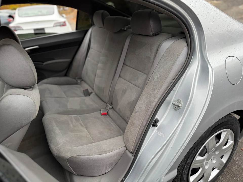 2007 Honda Civic 8th Gen - Image 17 of 19