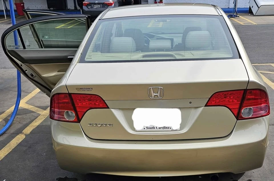 2007 Honda Civic 8th Gen - Image 2 of 10