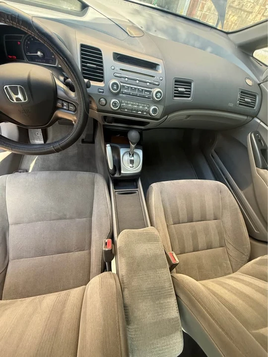 2007 Honda Civic 8th Gen - Image 8 of 16