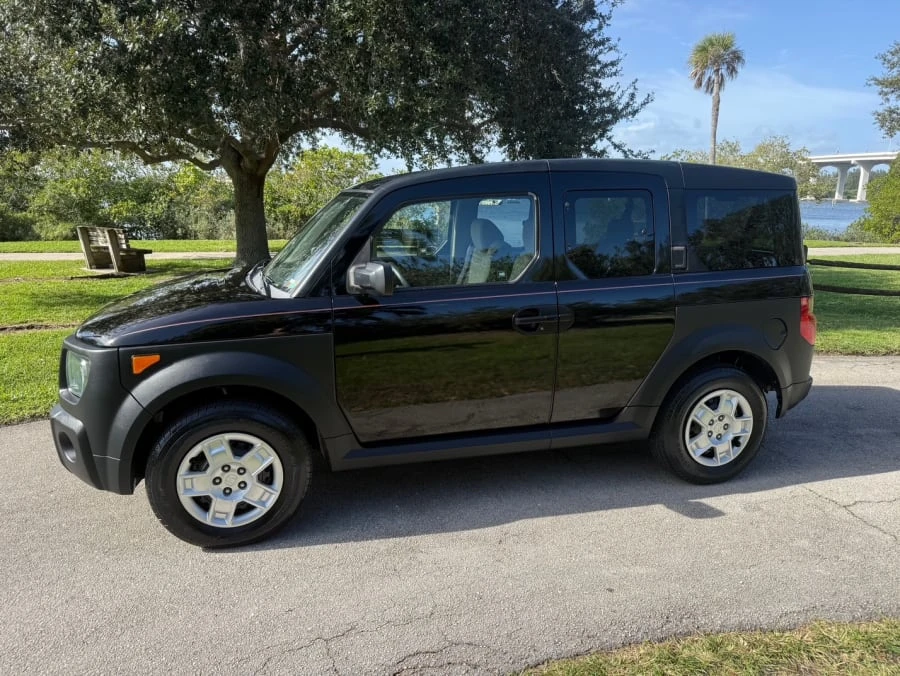 2007 Honda Element - Image 2 of 14