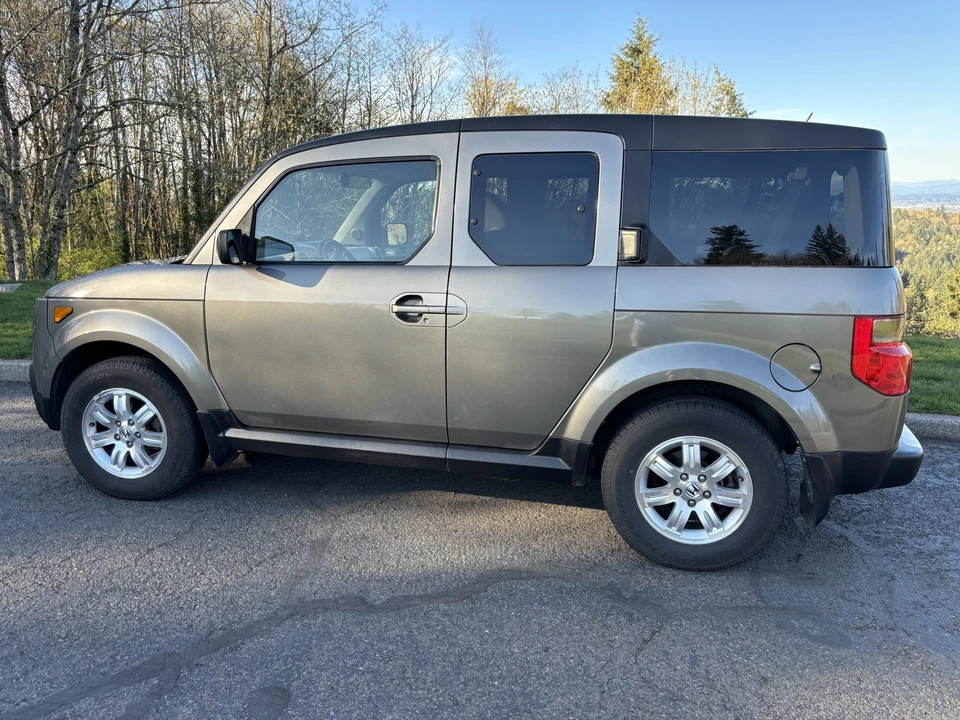 2007 Honda Element - Image 14 of 31