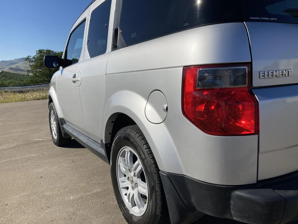 2007 Honda Element - Image 16 of 31