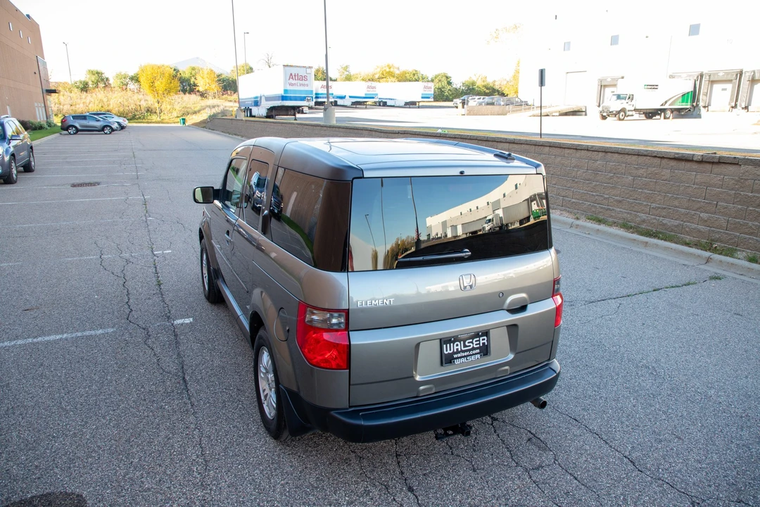 2007 Honda Element - Image 25 of 31