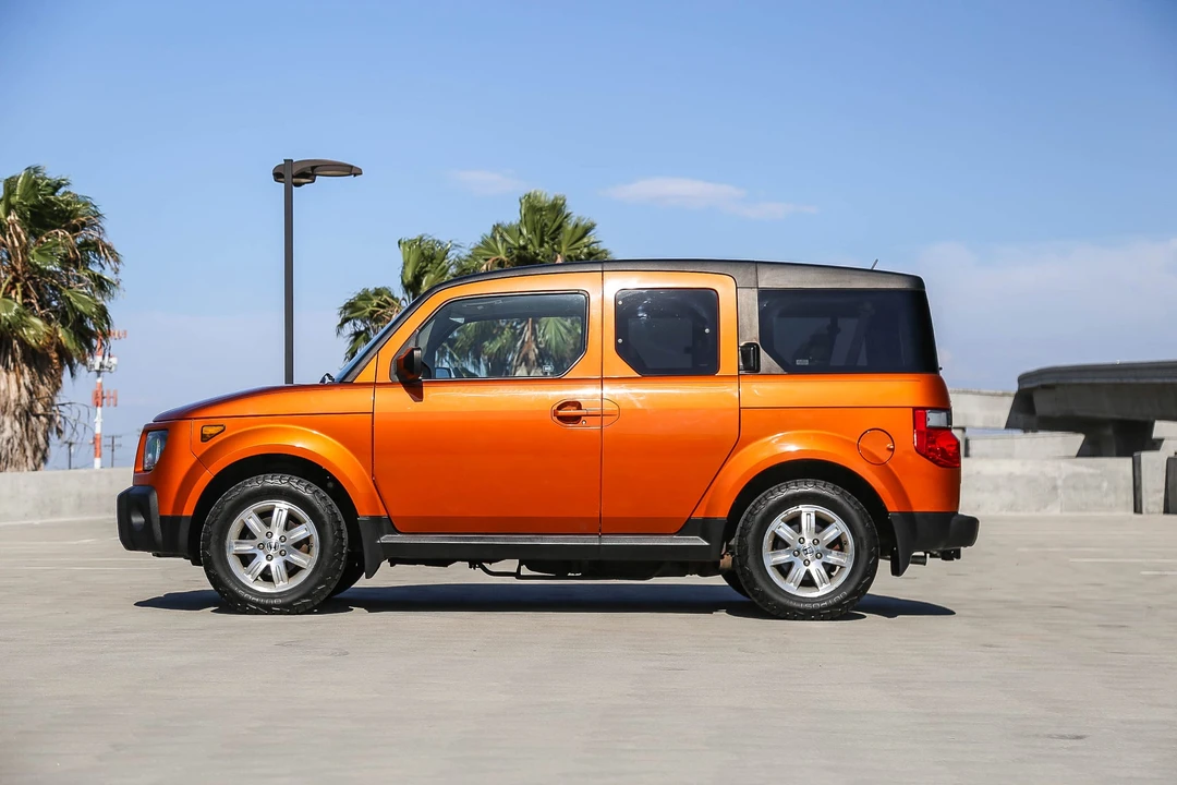 2007 Honda Element - Image 2 of 31