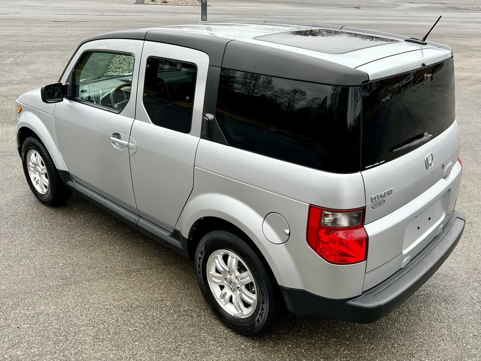 2007 Honda Element - Image 19 of 31