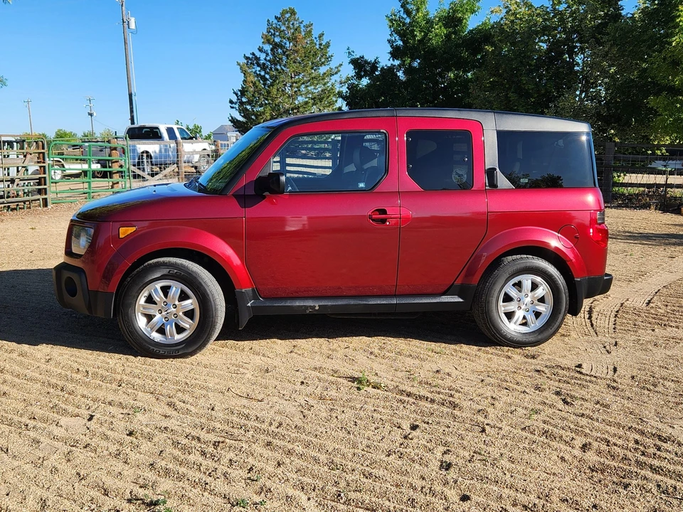 2007 Honda Element - Image 18 of 31