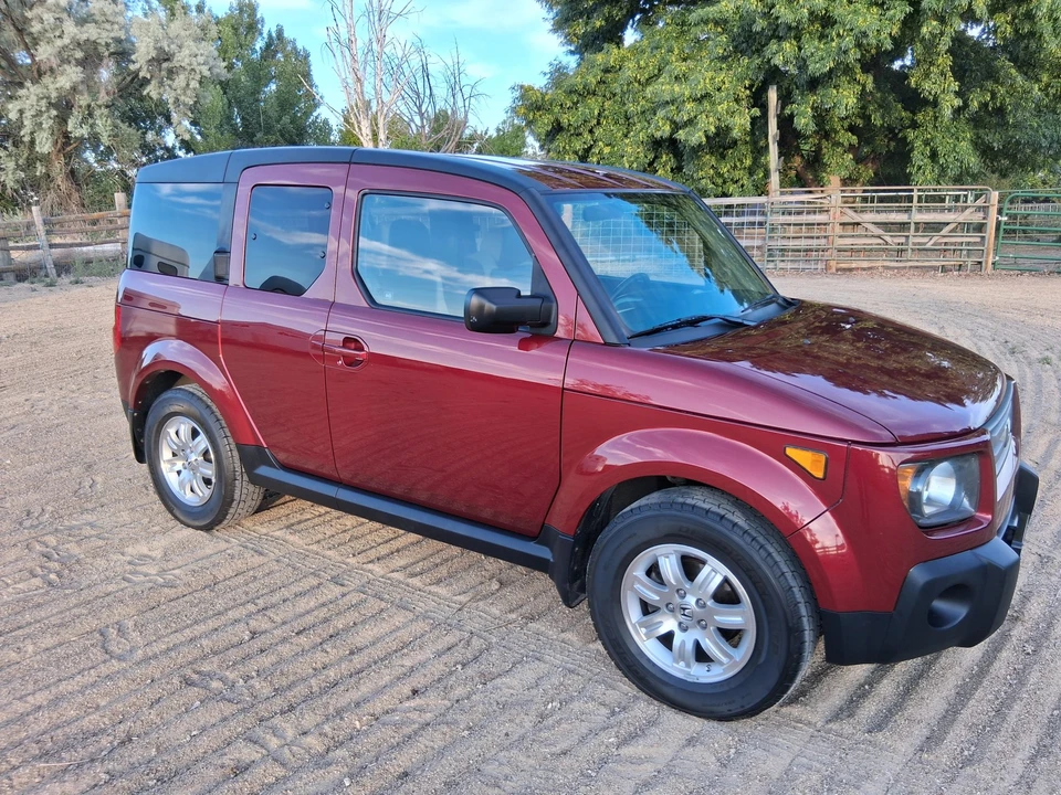 2007 Honda Element - Image 2 of 31