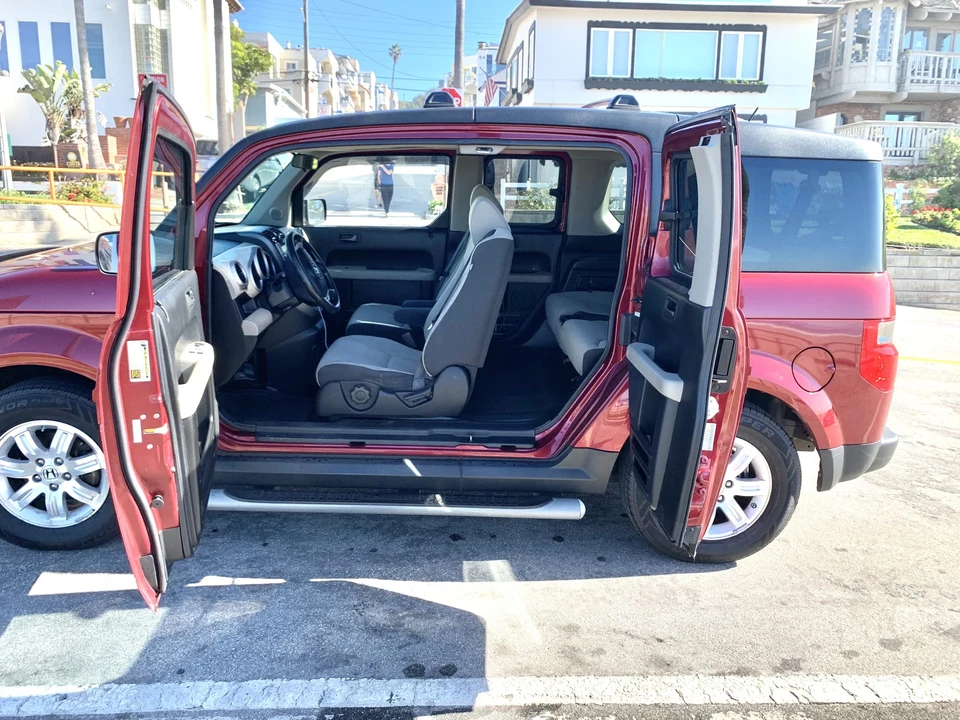 2007 Honda Element - Image 17 of 31