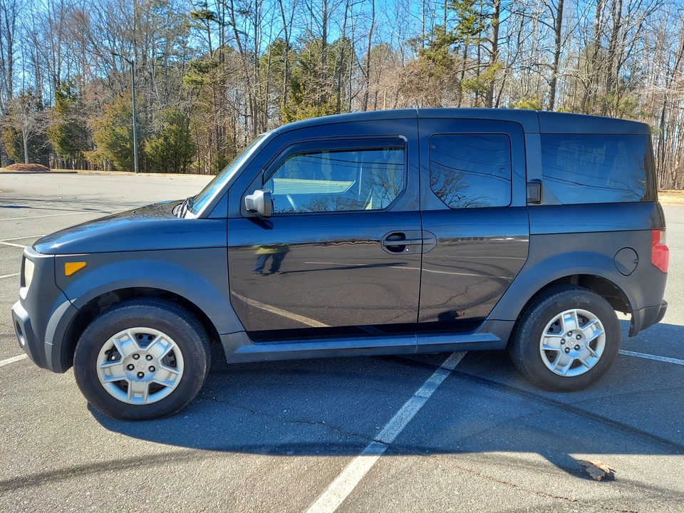 2007 Honda Element - Image 15 of 31