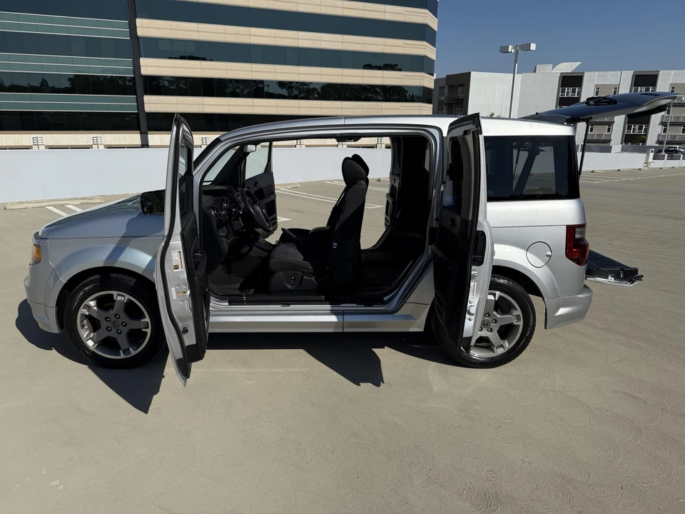 2007 Honda Element - Image 19 of 31