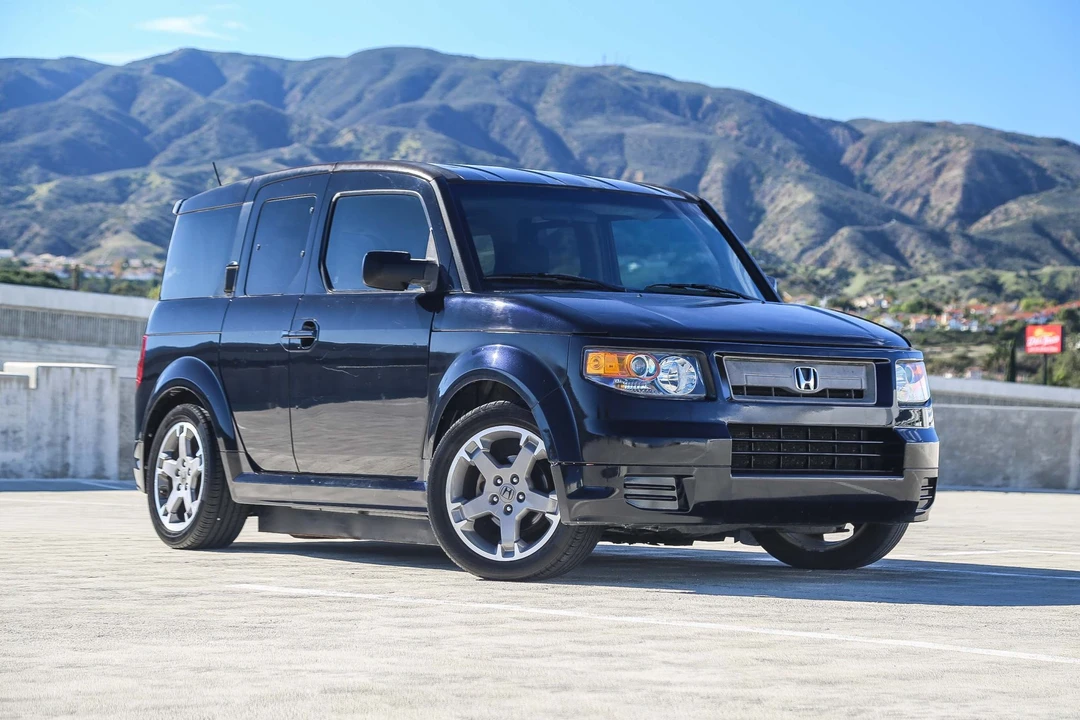 2007 Honda Element - Image 2 of 31