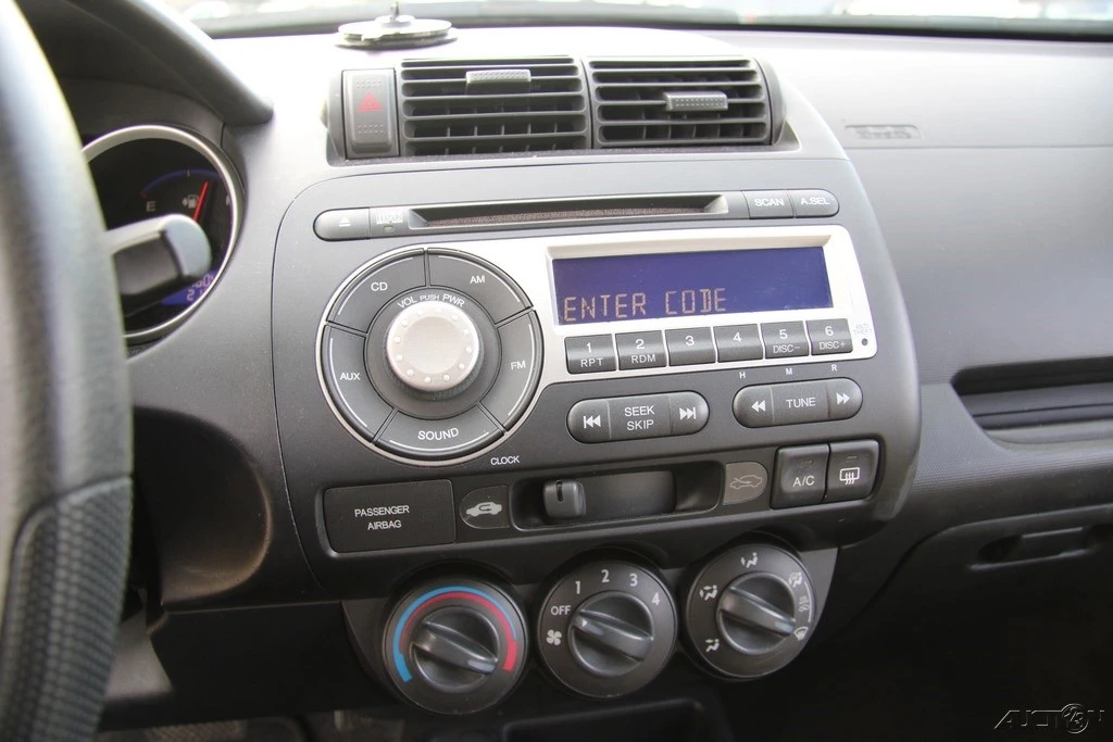 2007 Honda Fit - Image 16 of 21