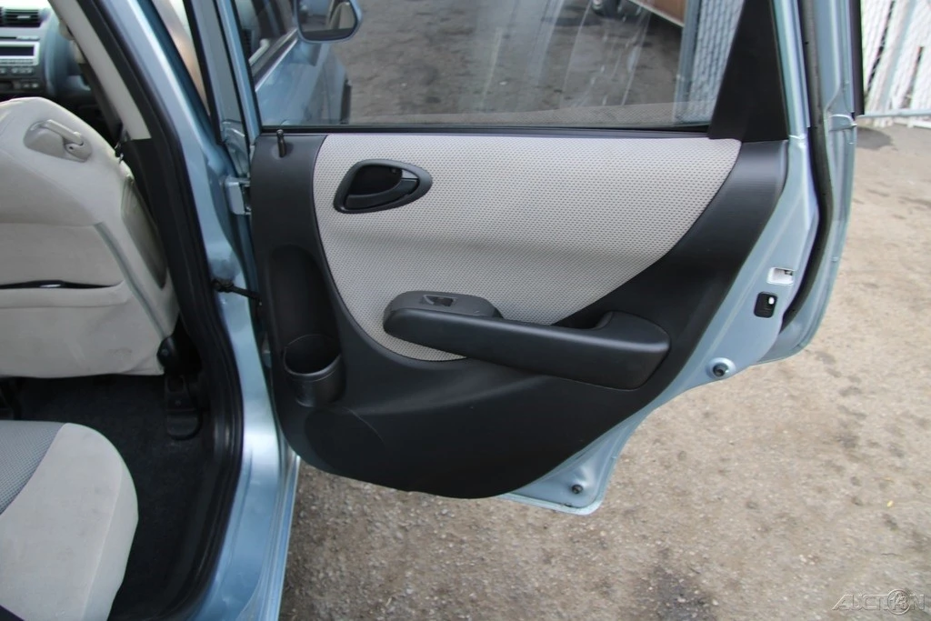 2007 Honda Fit - Image 21 of 21