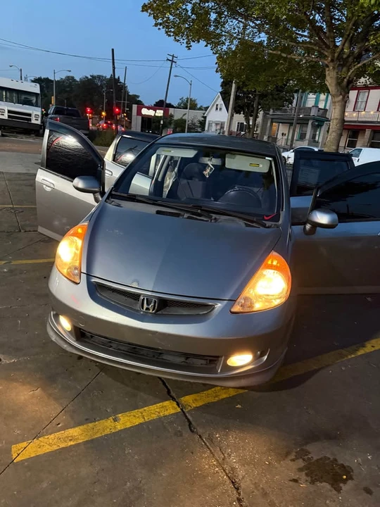 2007 Honda Fit - Image 7 of 15