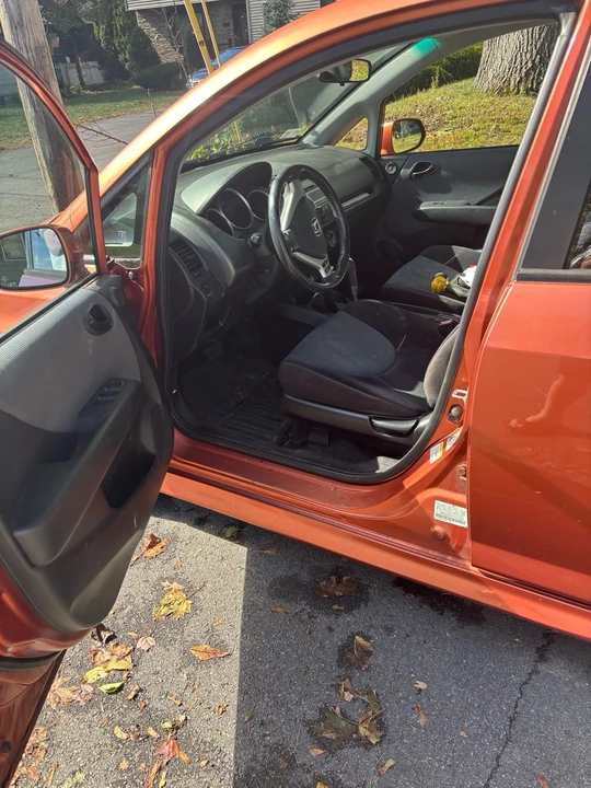 2007 Honda Fit - Image 5 of 8