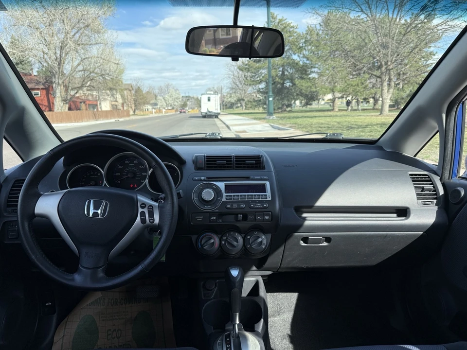 2007 Honda Fit - Image 6 of 10