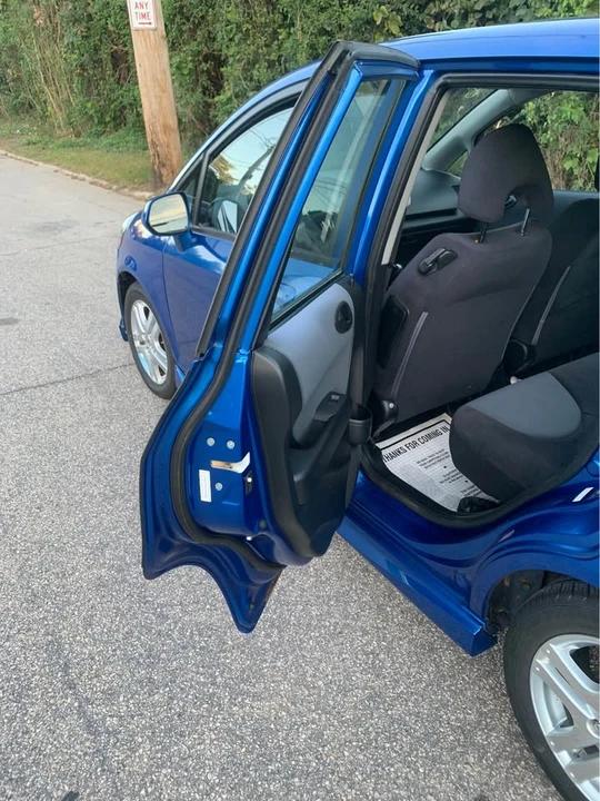 2007 Honda Fit - Image 4 of 17