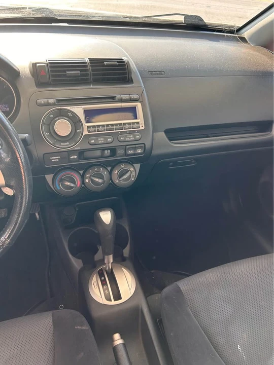 2007 Honda Fit - Image 11 of 11