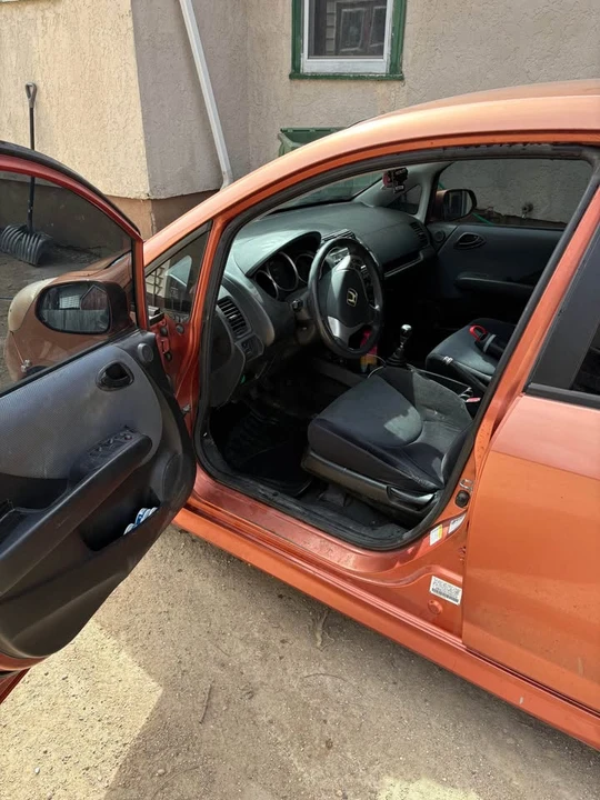 2007 Honda Fit - Image 5 of 8