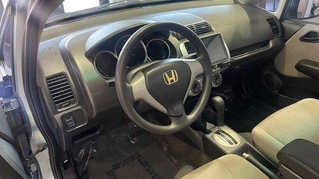 2007 Honda Fit - Image 19 of 31