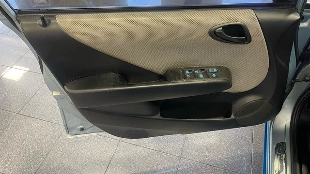 2007 Honda Fit - Image 18 of 31