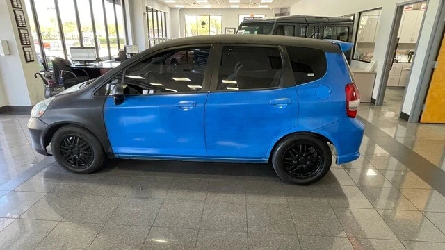 2007 Honda Fit - Image 2 of 31