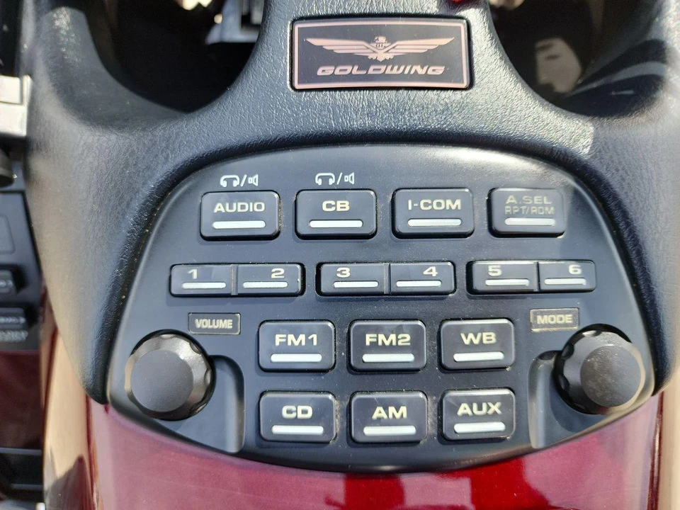 2007 Honda Gold Wing - Image 9 of 21