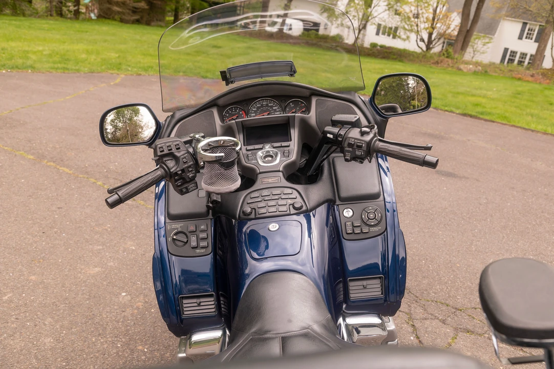 2007 Honda Gold Wing - Image 11 of 31