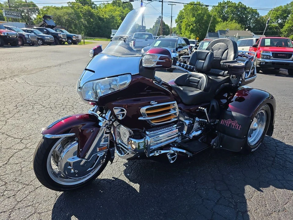 2007 Honda Gold Wing - Image 18 of 30
