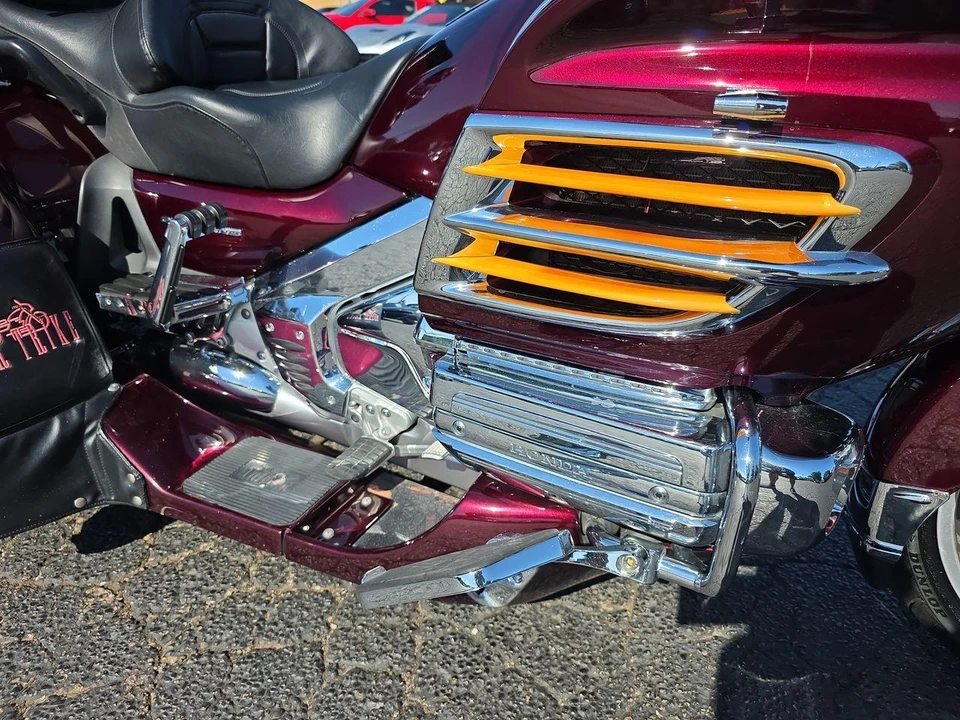 2007 Honda Gold Wing - Image 13 of 30