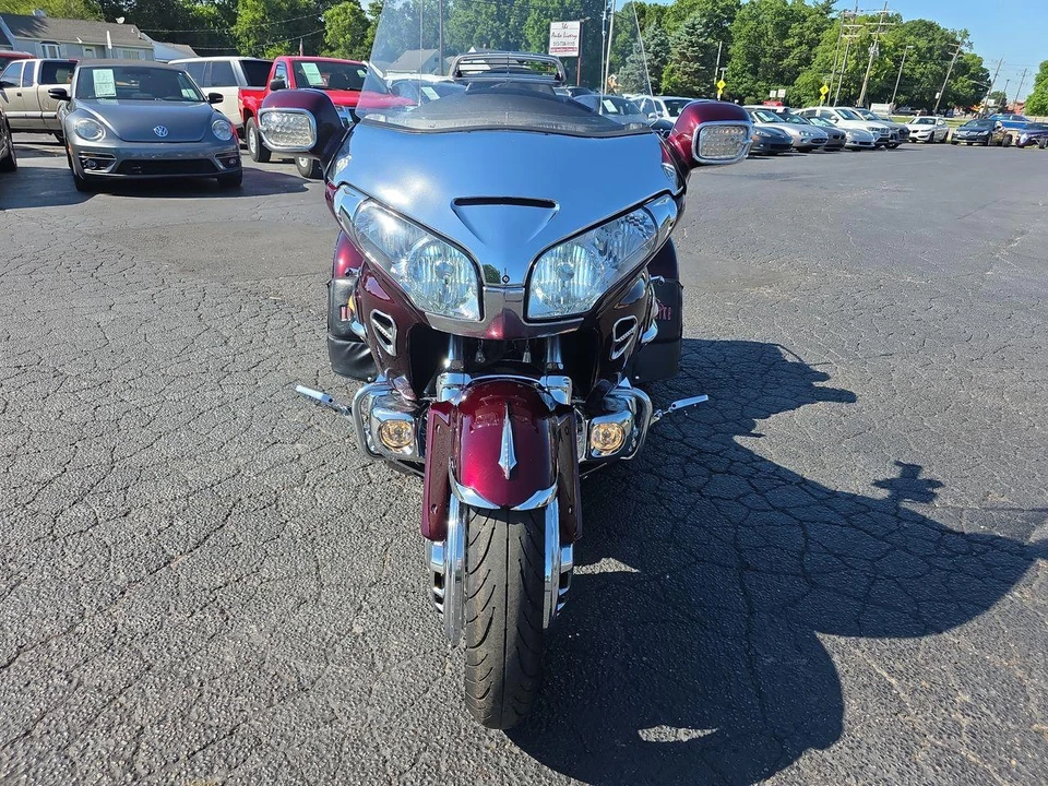 2007 Honda Gold Wing - Image 12 of 30
