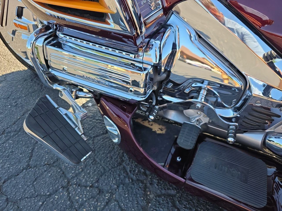 2007 Honda Gold Wing - Image 10 of 30
