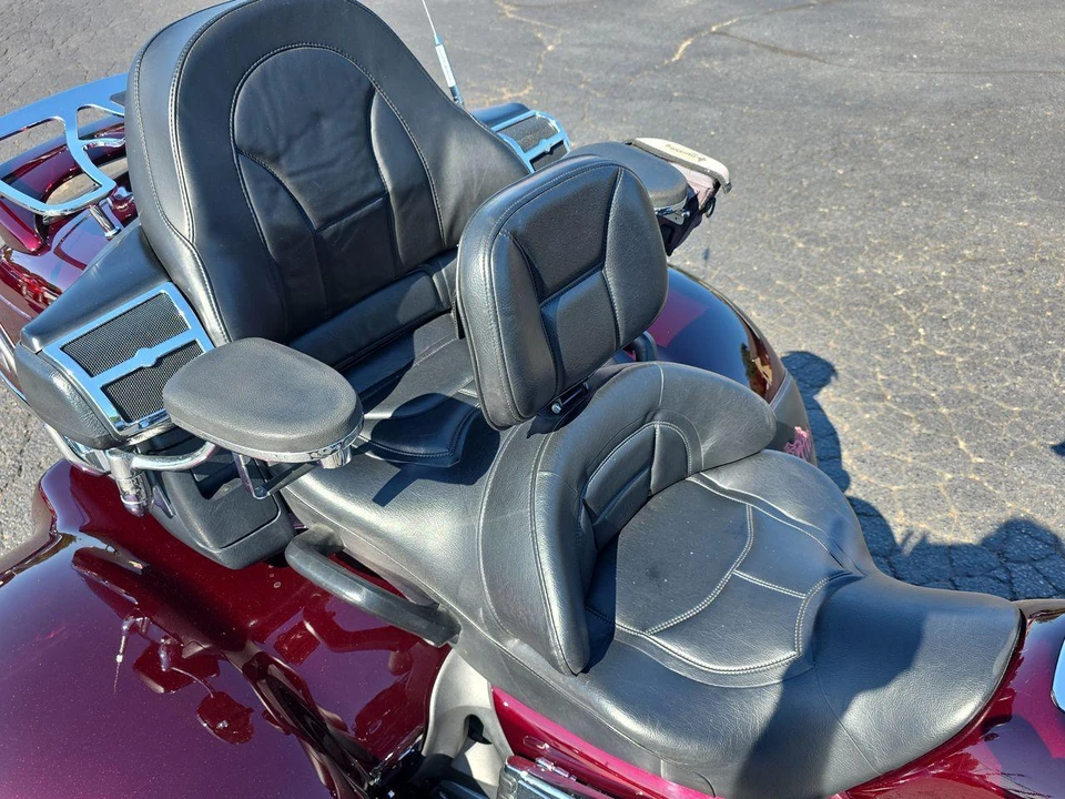 2007 Honda Gold Wing - Image 3 of 30