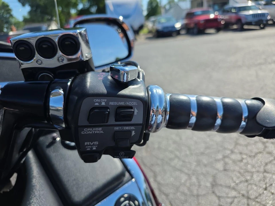 2007 Honda Gold Wing - Image 22 of 30