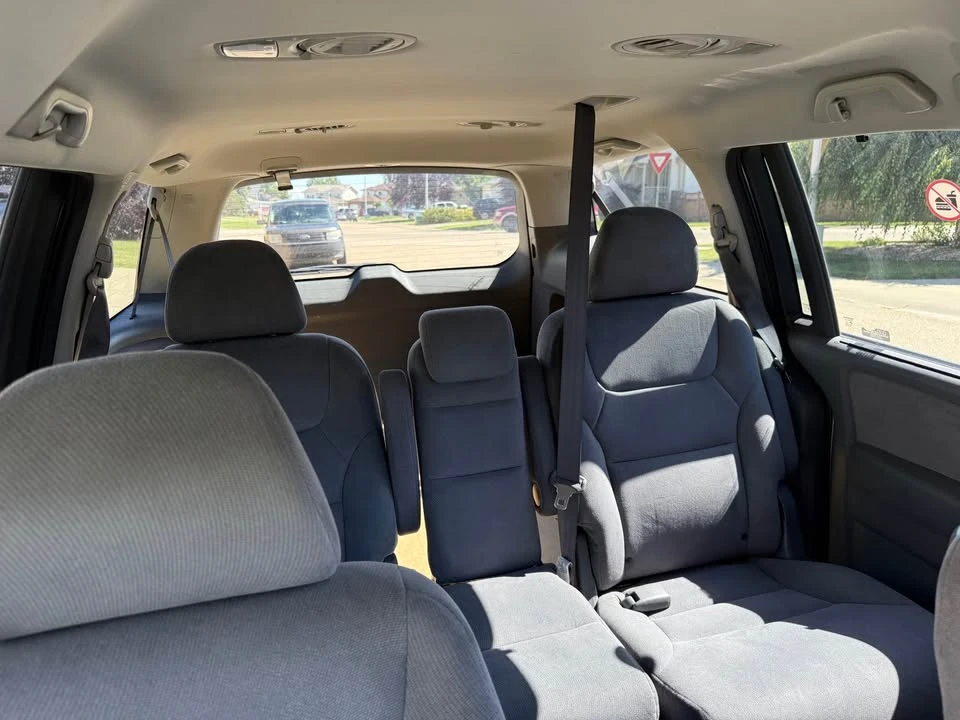 2007 Honda Odyssey - Image 6 of 8