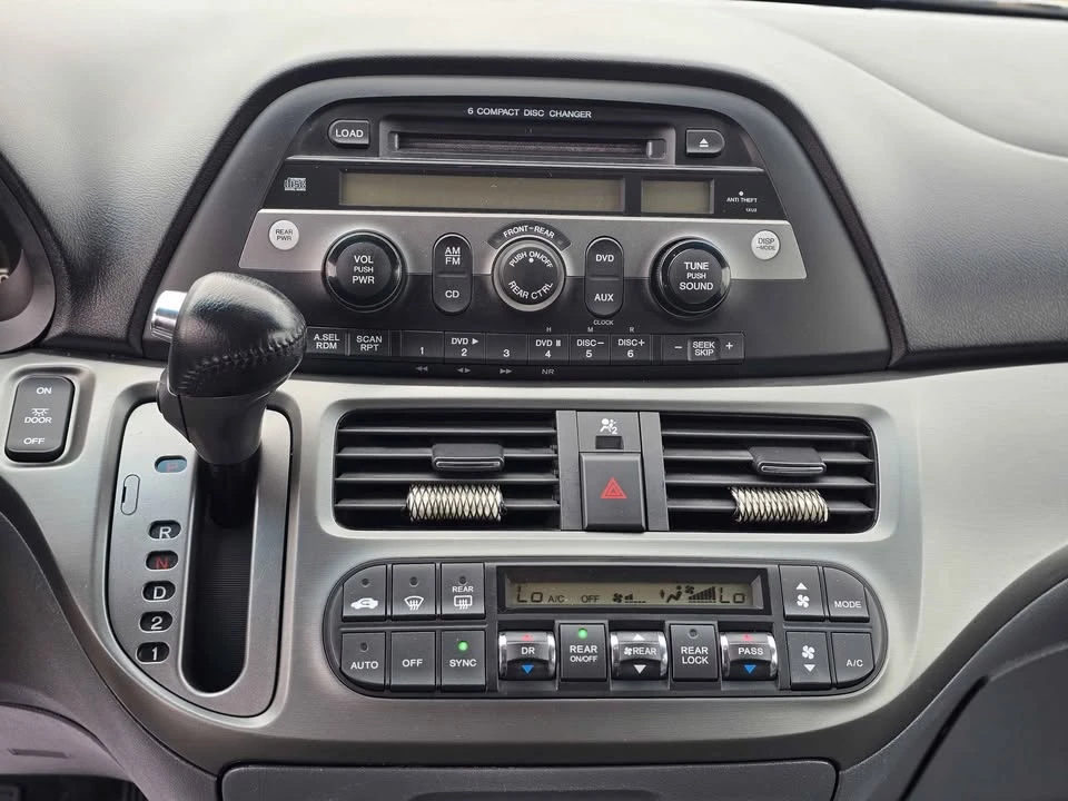 2007 Honda Odyssey - Image 8 of 11