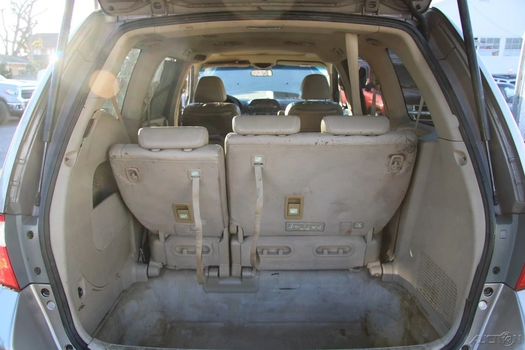 2007 Honda Odyssey - Image 16 of 21