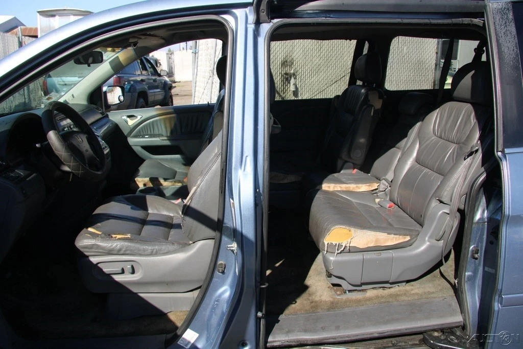 2007 Honda Odyssey - Image 17 of 21