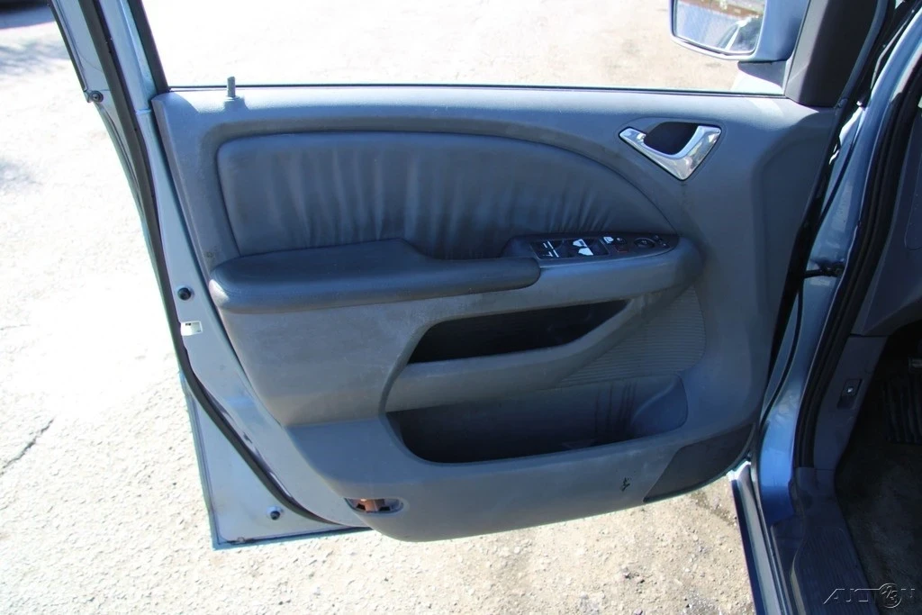 2007 Honda Odyssey - Image 11 of 21