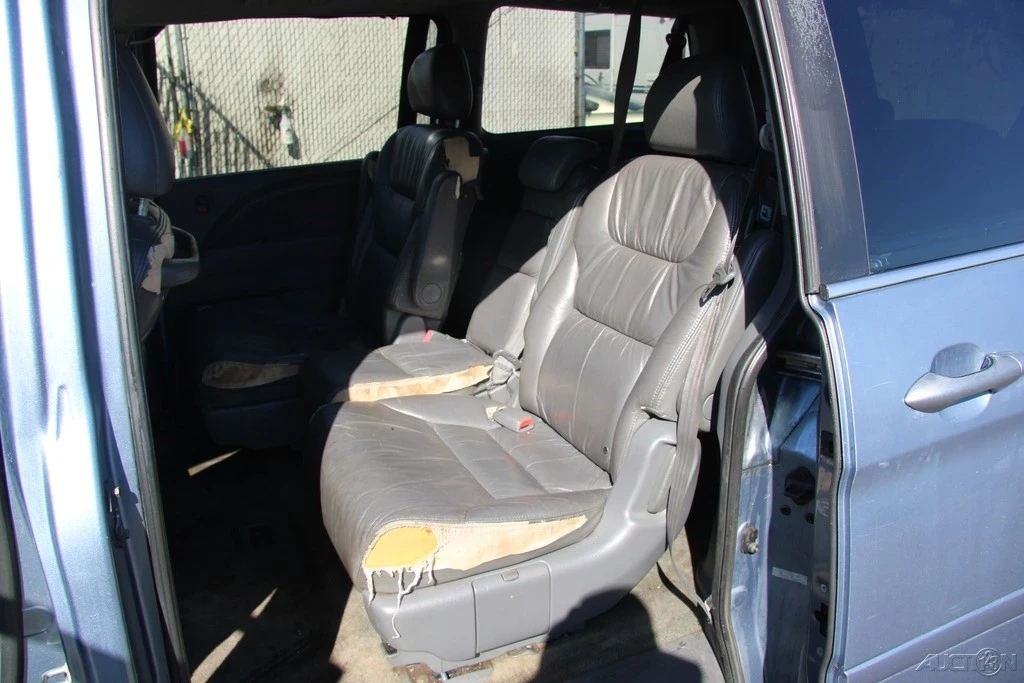 2007 Honda Odyssey - Image 18 of 21
