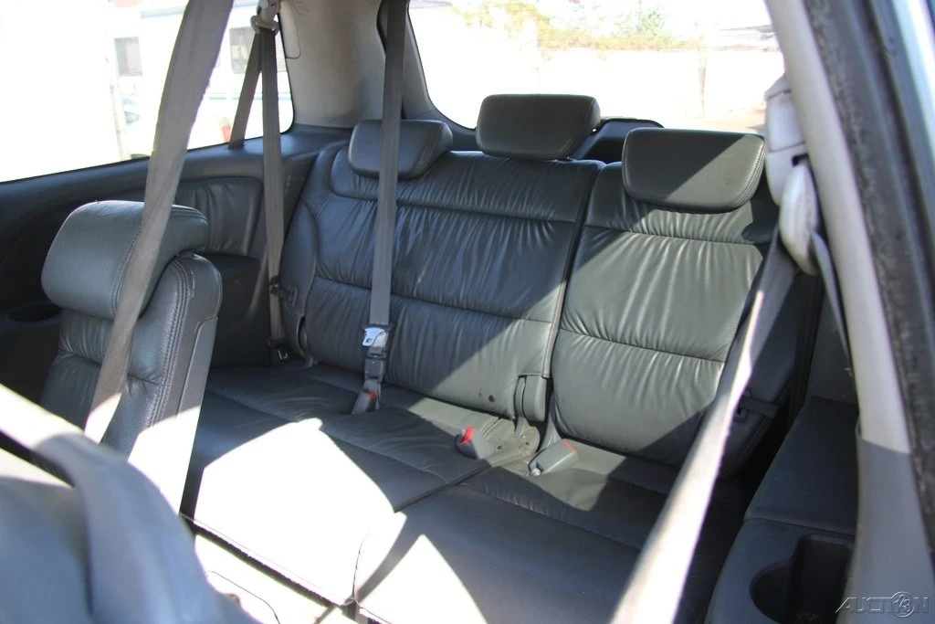 2007 Honda Odyssey - Image 19 of 21