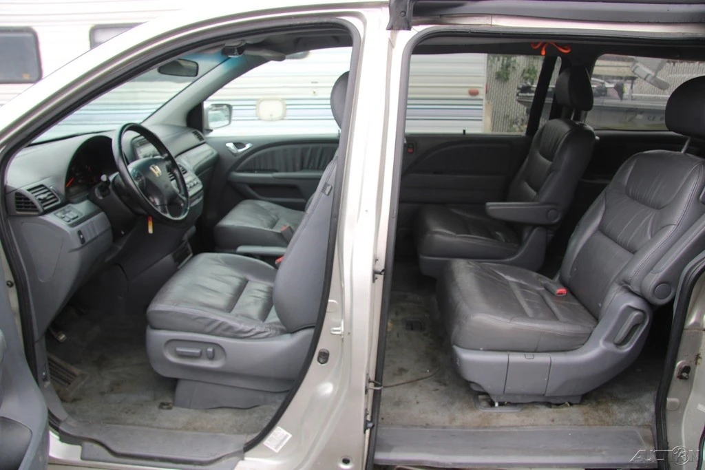 2007 Honda Odyssey - Image 20 of 21