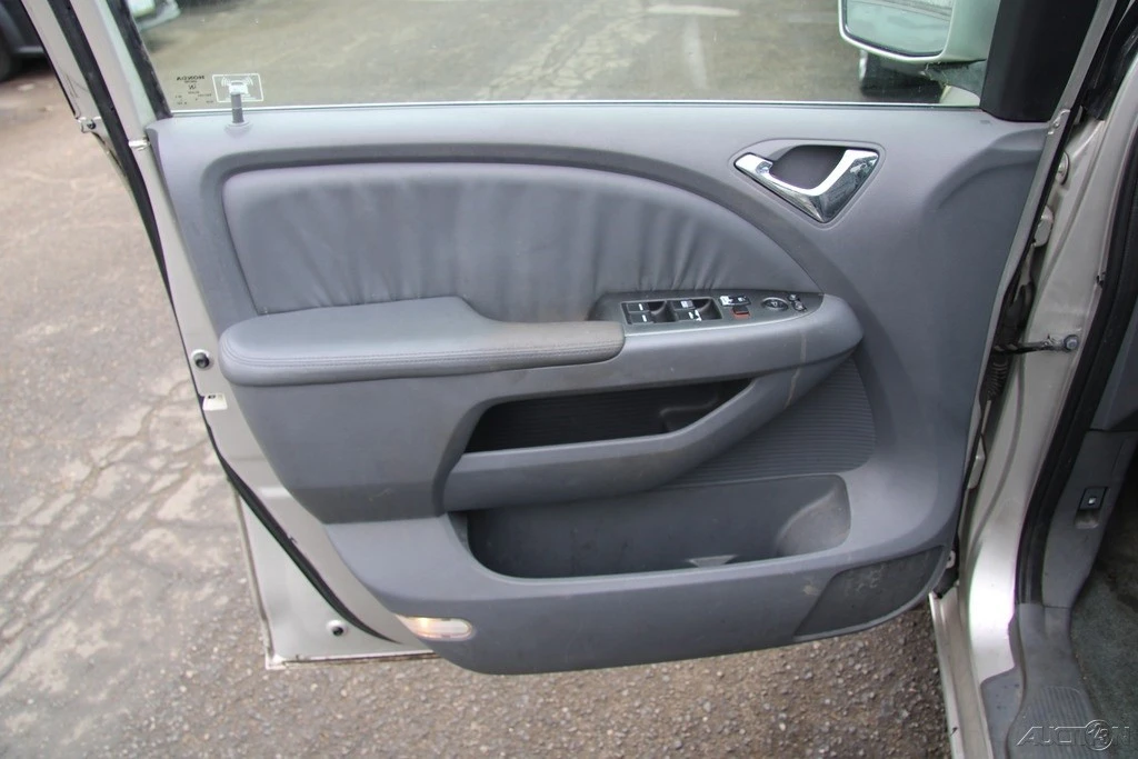 2007 Honda Odyssey - Image 13 of 21