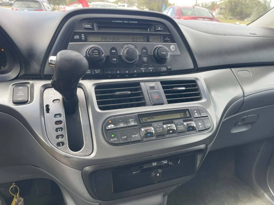 2007 Honda Odyssey - Image 16 of 21