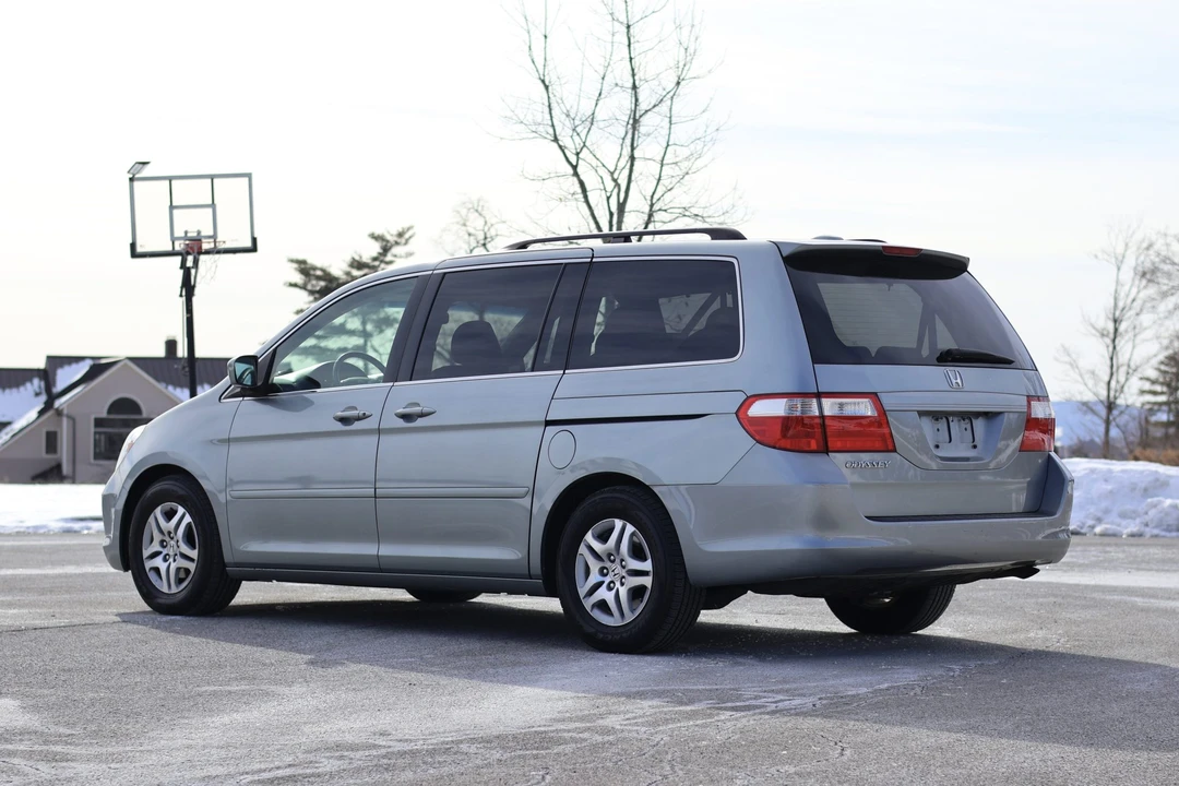 2007 Honda Odyssey - Image 14 of 31